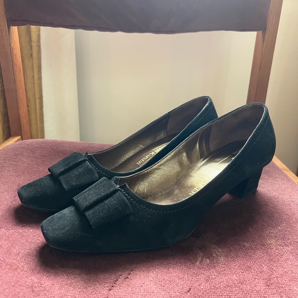 Peter Kaiser black suede women’s shoe size 9
